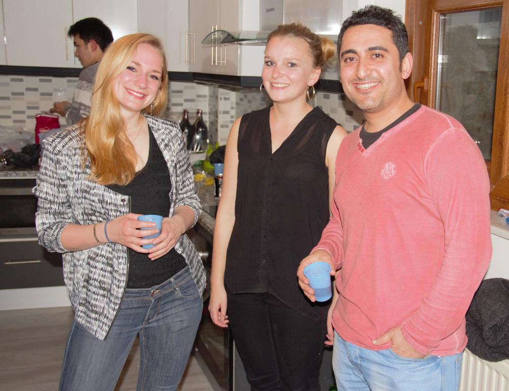 In House Hostel İzmir Ngoại thất bức ảnh
