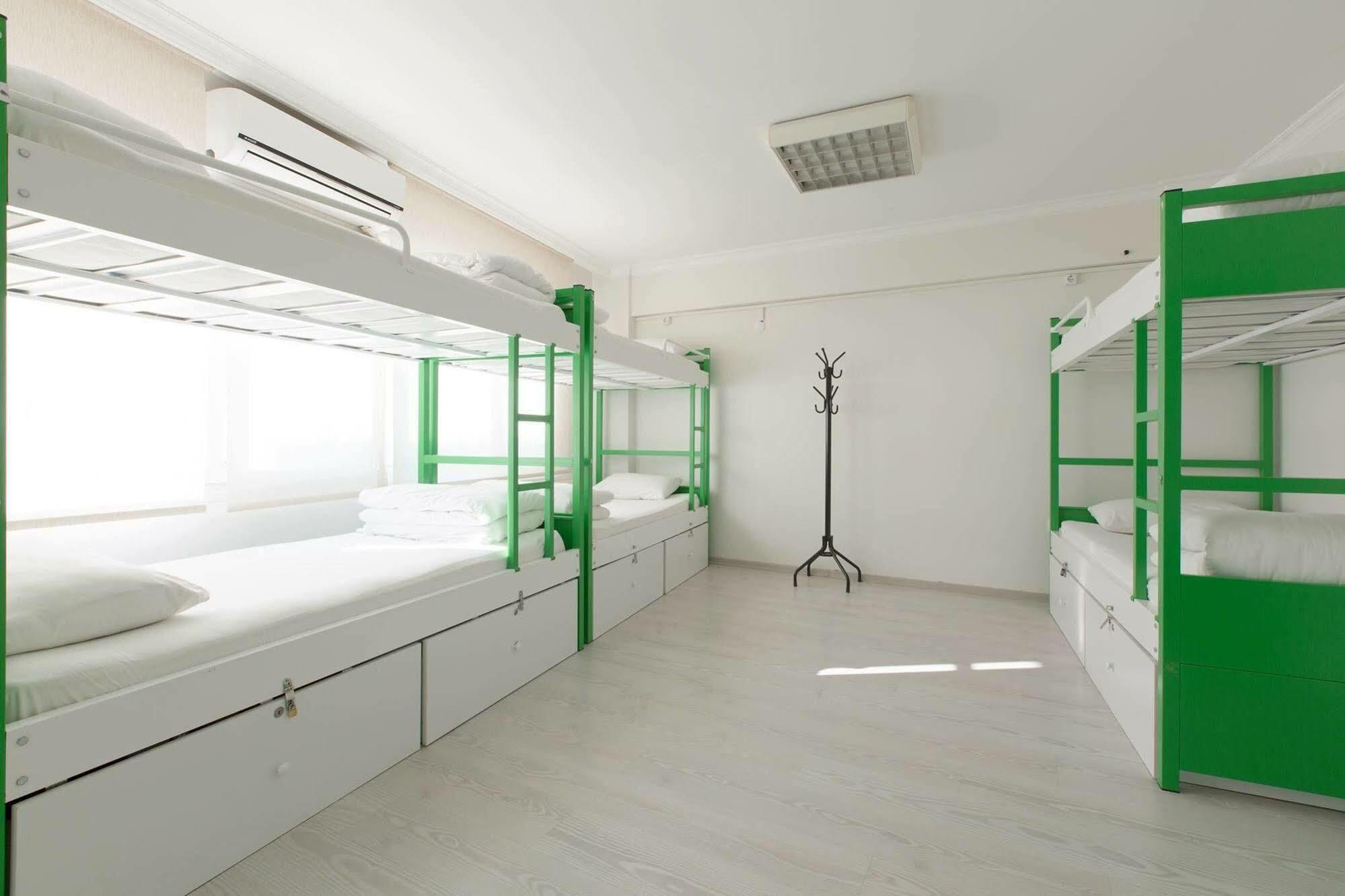 In House Hostel İzmir Ngoại thất bức ảnh